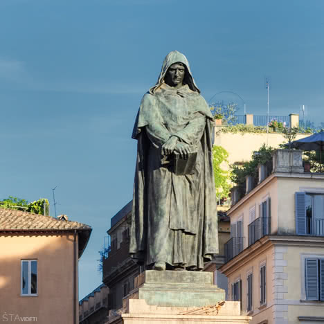 Đordano Bruno spomenik na Trgu cveća (Campo de' Fiori)